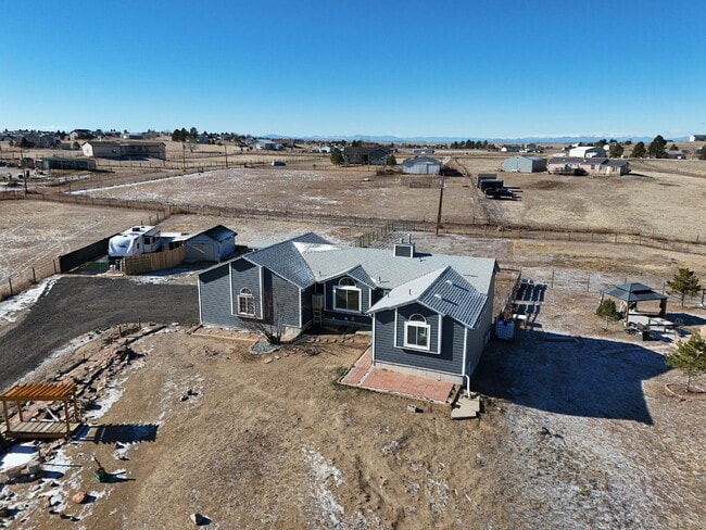 Building Photo - Acreage and Homestead - 3 Bed, 2 Bath Home available in charming quiet neighborhood in Elizabeth ...