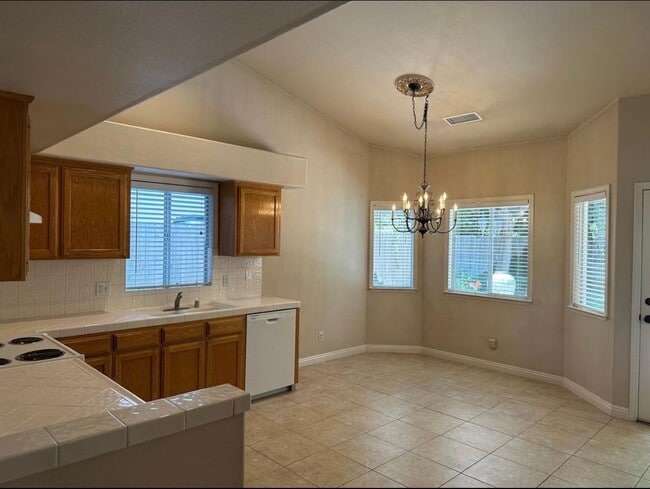 Photo - 361 W Chennault Ave