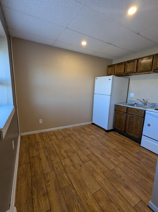 Photo - Little York South Apartments Unit B2