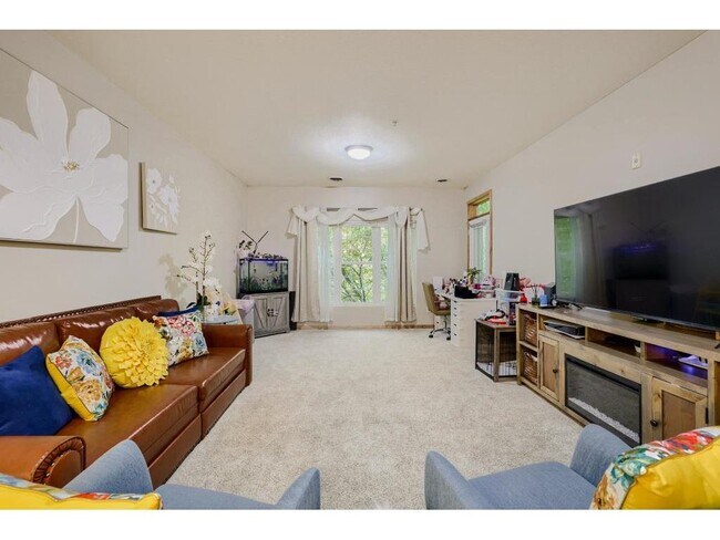 Photo - 2850 Cedar Ave S Unit 202