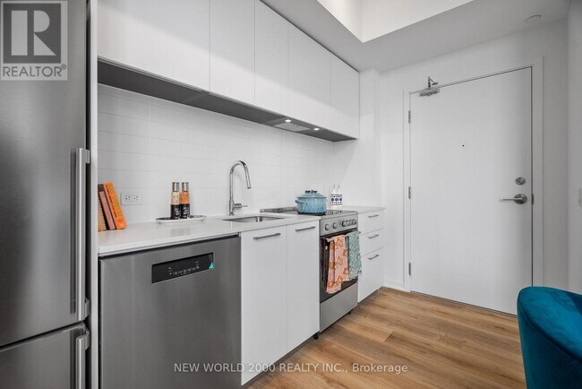 Photo - 101 Roehampton Ave Unit 2211