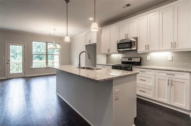 5520 Bright Cross Wy