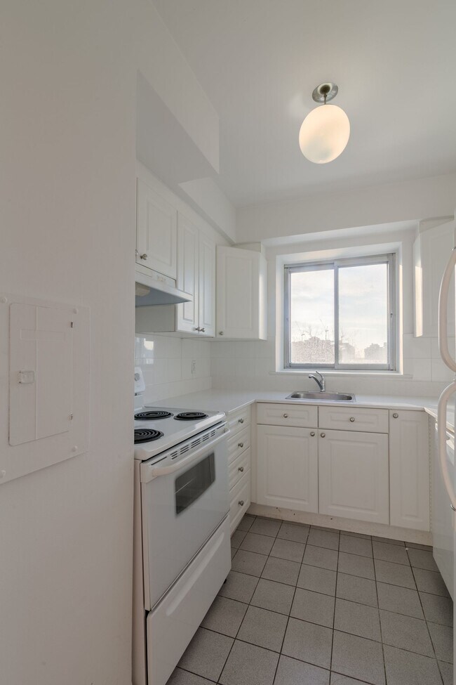 Photo - 3555 Chem. de la Côte-des-Neiges Unit 814