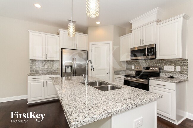 Photo - 8745 Aspinwall Dr