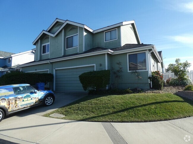 Building Photo - Charming 2 bedroom 2 bath in the heart of ... Rental