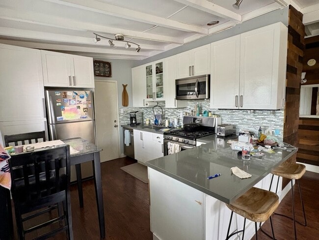 Photo - 1238 Essex St