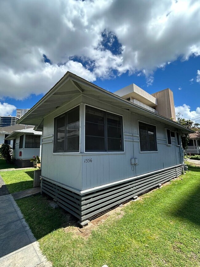 Building Photo - 1552-1556 Pensacola Street Unit 1556