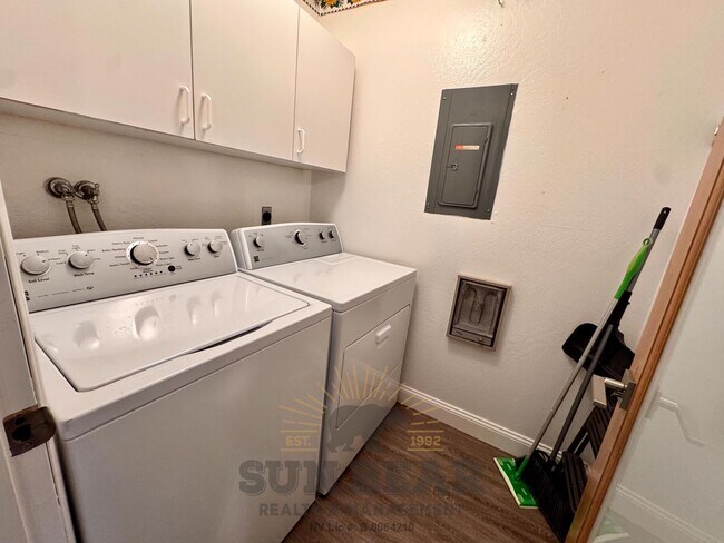 Photo - 3 Bedroom!  Dog Friendly!