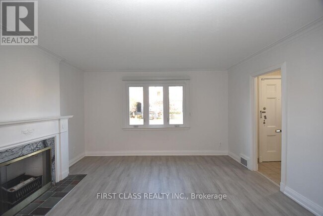 Photo - 129 Felbrigg Ave