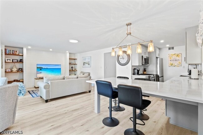 Photo - 1910 Gulf Shore Blvd N Unit 104