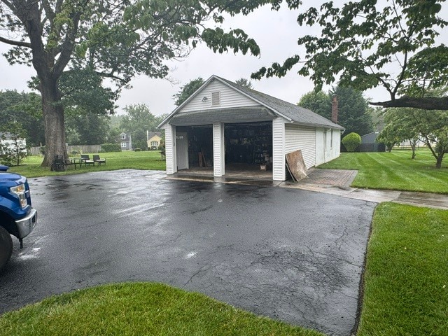 202 S Lincoln Ave Unidad Front Garage