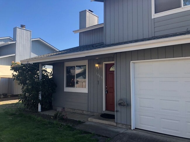 Photo - R Street Duplex Unit 1455