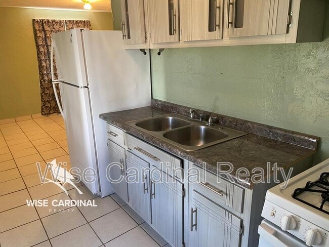 Photo - 1017 N Main Ave