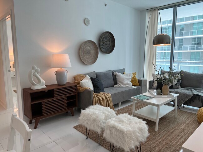 Photo - 79 SW 12th St Unit 2915