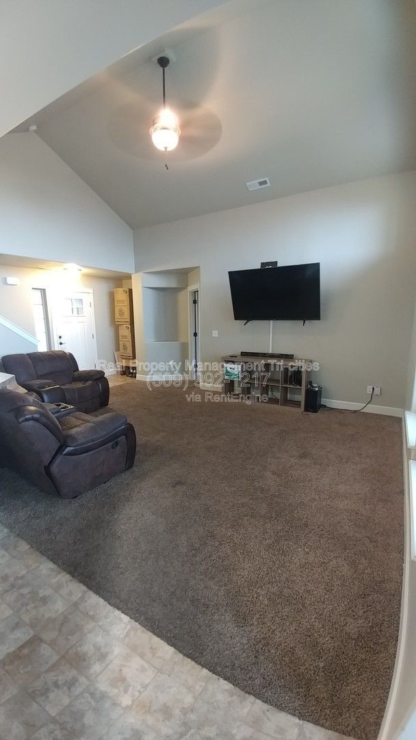 Photo - 605 Pradera Ct