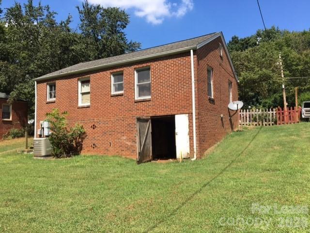 Photo - 327 Westwood Dr