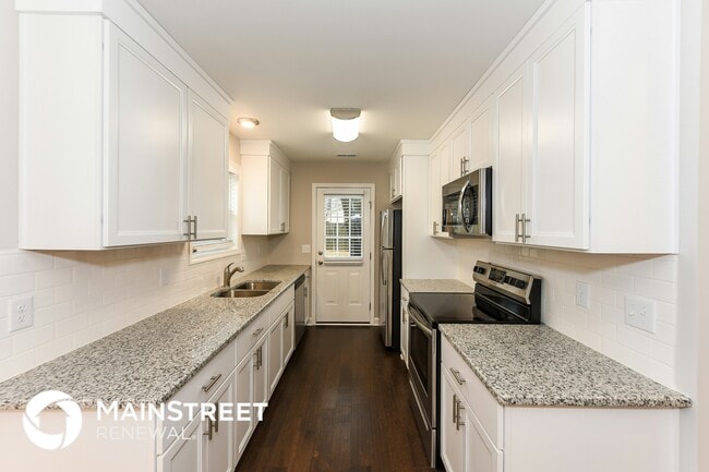 Photo - 122 W Hite St