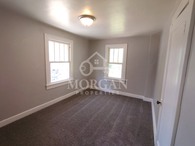 Photo - 1636 W 10th St