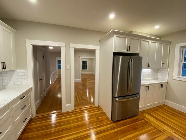 Photo - 26 Playstead Rd Unit 2