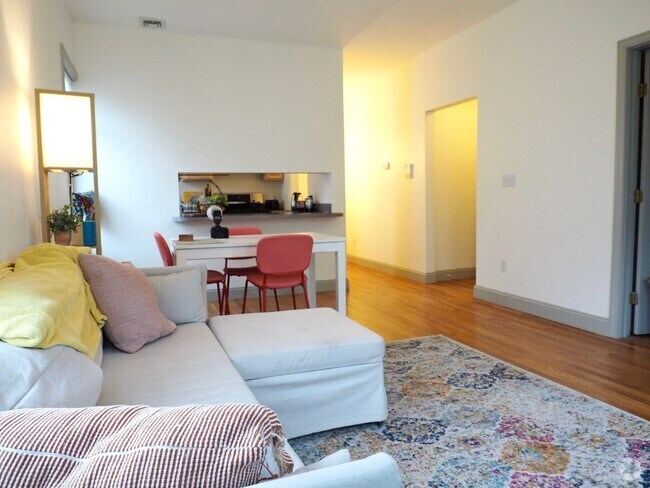 Building Photo - 56 Market St Unit 3 Rental