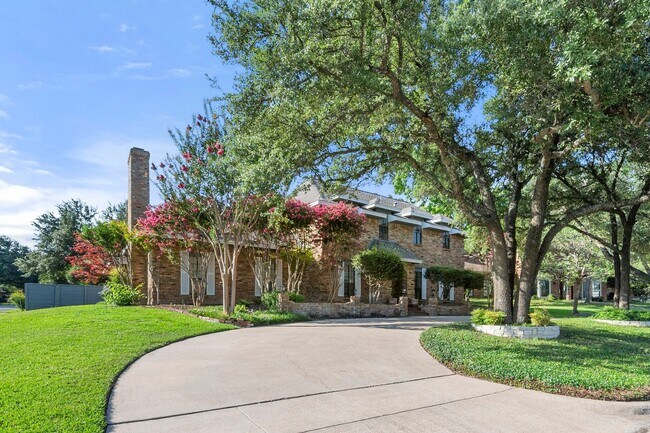 Photo - Elegant TCU-Area