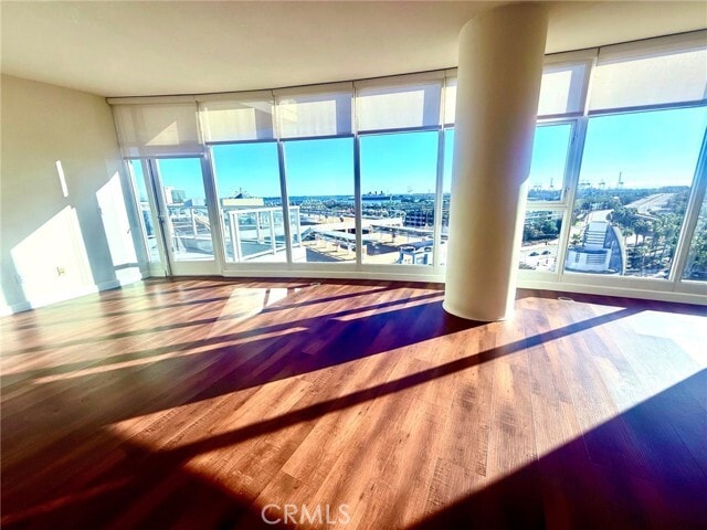 Building Photo - 411 W Seaside Way Unit 803