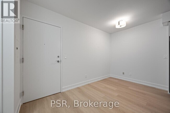 Photo - 50 John St Unité 614