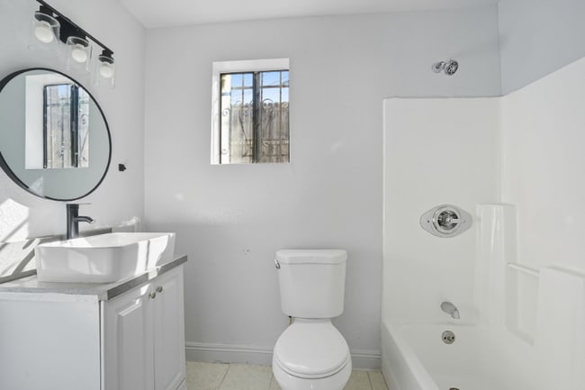 Photo - 4710 St Elmo Dr Unidad 4710.5