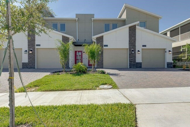 Building Photo - 9327 Sommerset Hills Dr Unit 9327 Rental