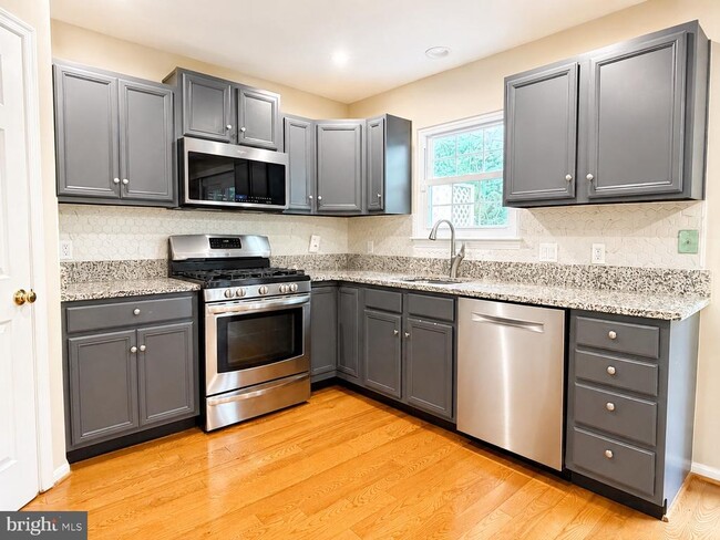 Photo - 6556 Ridgeborne Dr