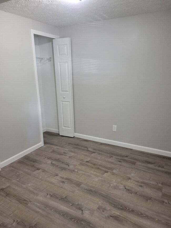 Photo - 2501 Meloy Rd