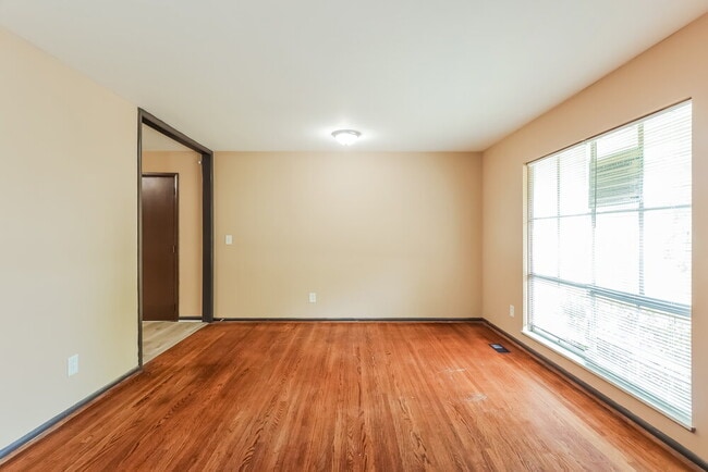 Photo - 901 Eldorado Dr