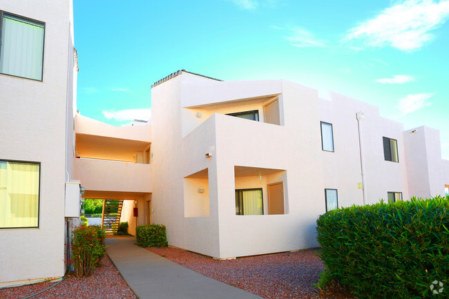 Building Photo - Desert Springs Rental