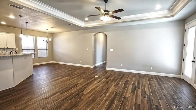 Photo - 14 Cornwall Dr