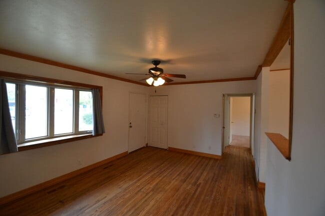Photo - 613 Erie Rd