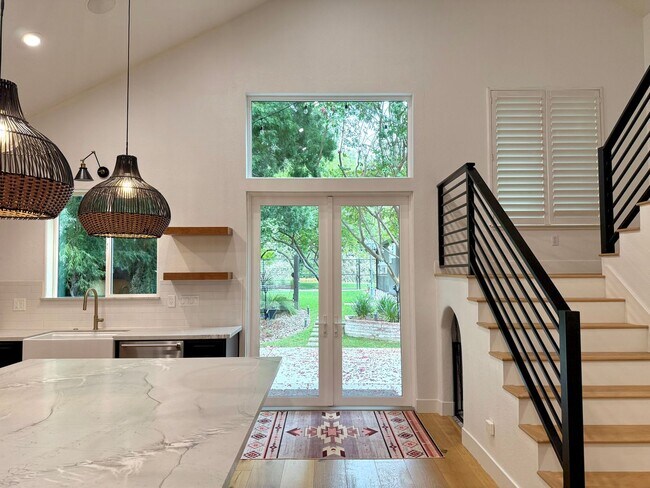 2338 La Lima Way