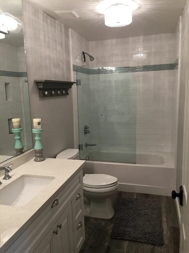 Photo - 190 San Tropez Dr