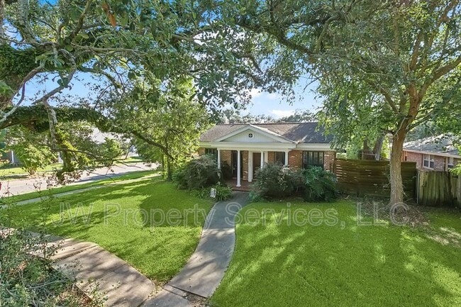 Photo - 5427 Charlotte Dr