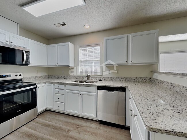 Photo - 5640 Regent Village Dr