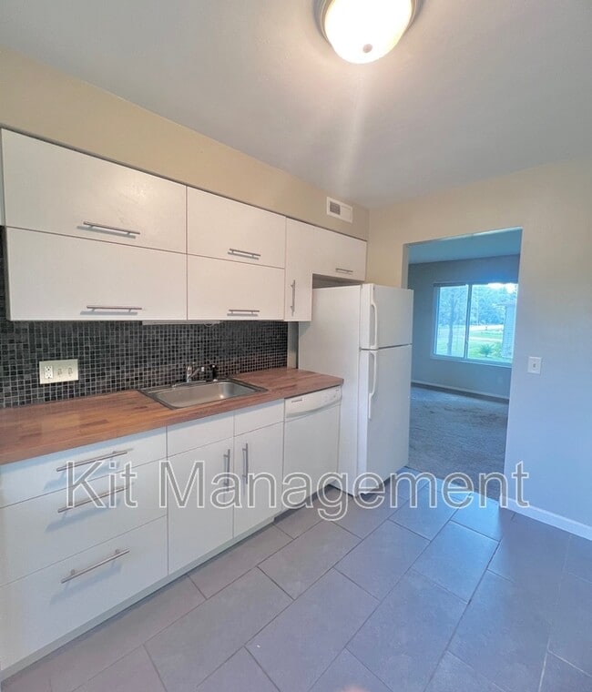 Photo - 2900 Dean Rd Unit A3