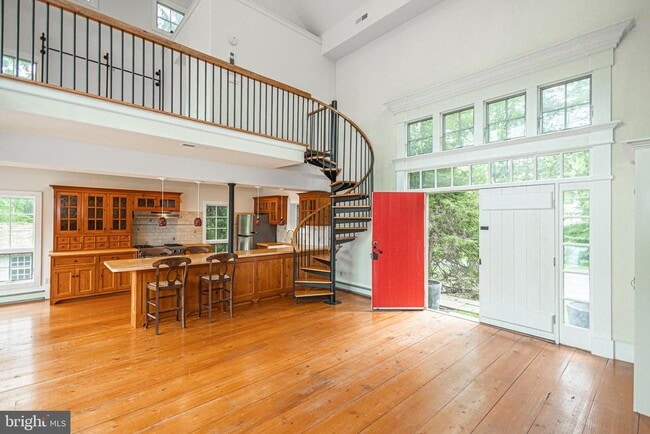 Building Photo - 6054 Honey Hollow Rd Rental