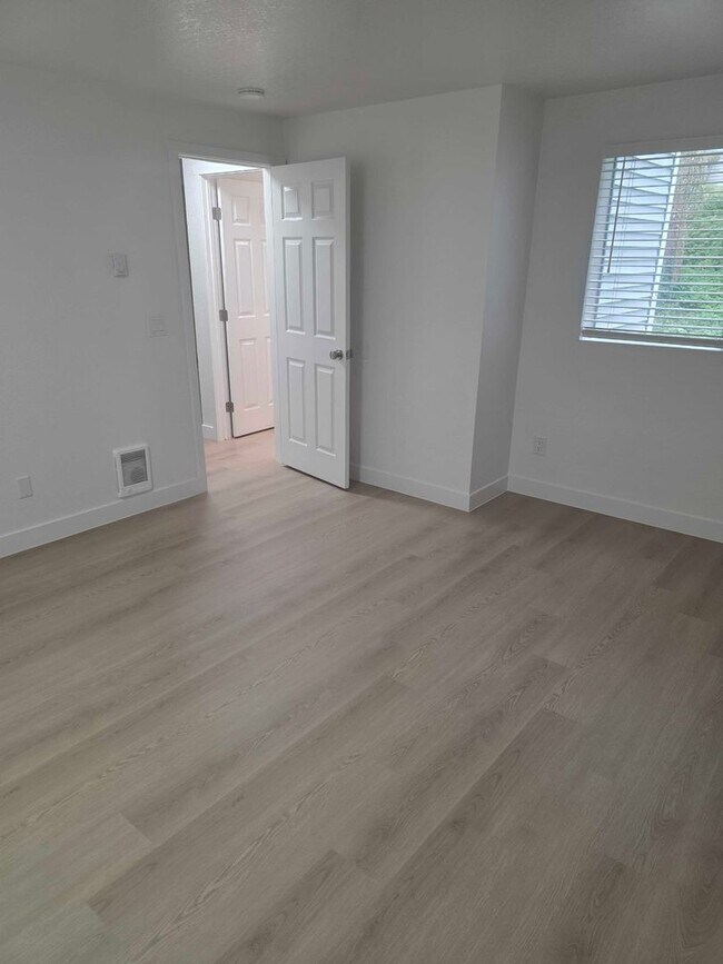 Wellington Place Apartments