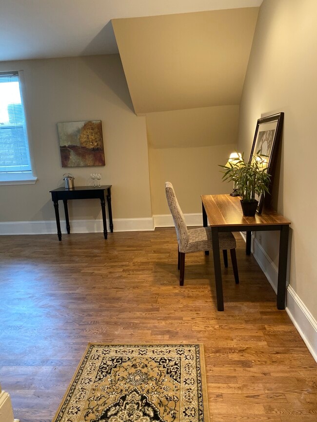 Photo - 803 E 6th St Unit 403