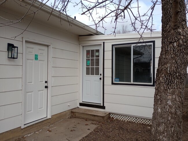 Photo - 1321 W 45th St S