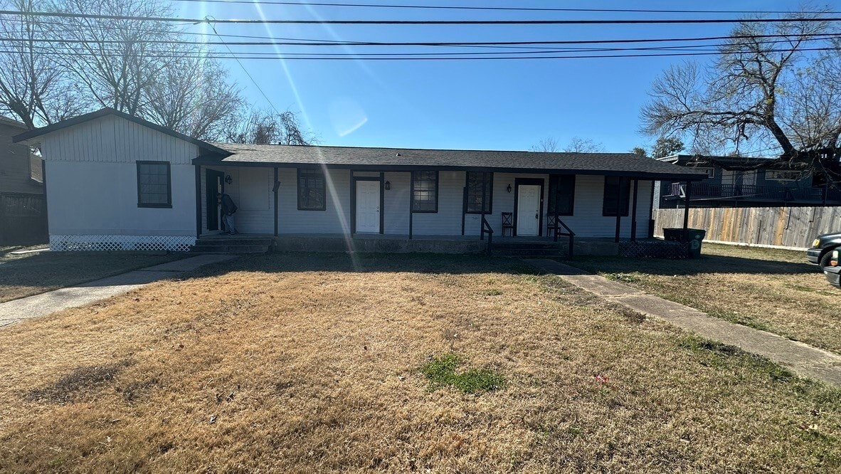 Photo - 904 Herbert Ave Unidad D