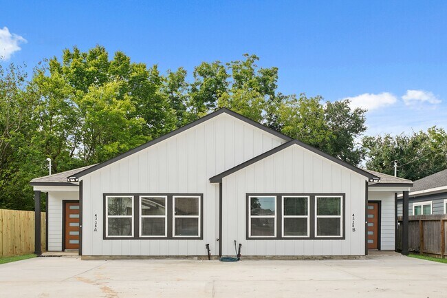 Photo - 4338 Brinkley St