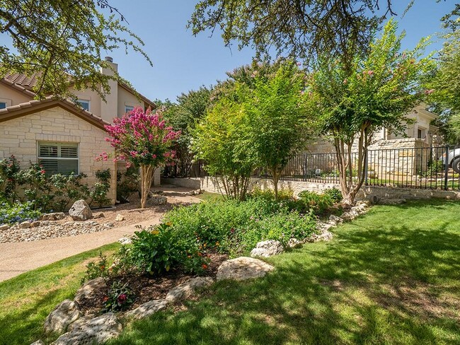 Photo - 55 Tournament Way Unidad B