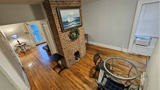 Photo - 176 Montgomery St Unit 3