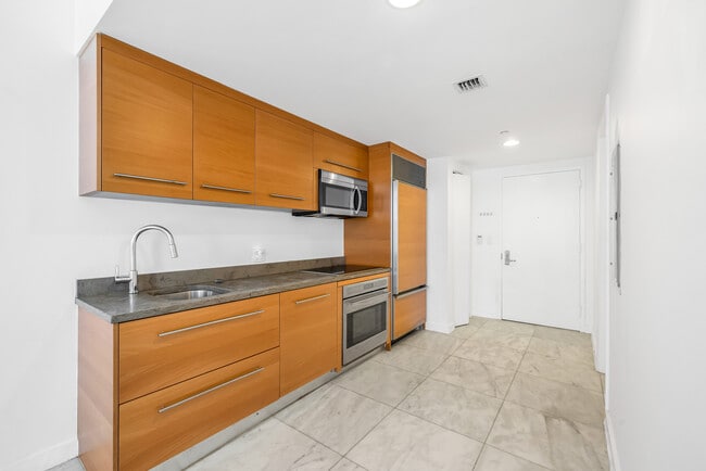 Photo - 495 Brickell Ave Unidad 2606