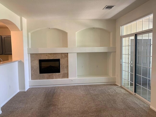 Photo - 1520 S Florence Way Unidad 110